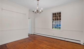 14 Elm St, Newport, RI 02840
