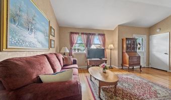 29 E MAPLE Ave, Bellmawr, NJ 08031