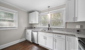 322 Peachtree St, Albemarle, NC 28001
