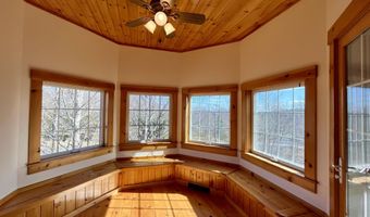 2 Mountain Ave, Bar Harbor, ME 04609