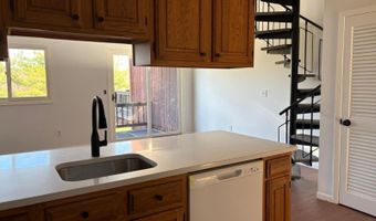 8 Le Touquet 4, Alloway, NJ 07462