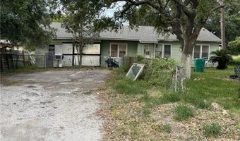 249 N 10th St, Aransas Pass, TX 78336