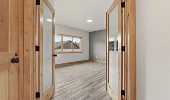 10 Bellflower Ct, Blanchard, ID 83804