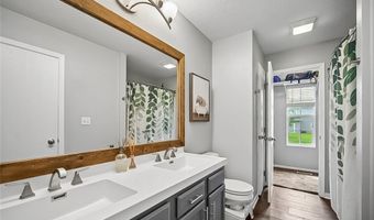 1550 SW Twin Gates Dr, Ankeny, IA 50023
