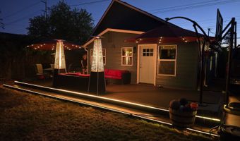 1127 LINN Ave, Oregon City, OR 97045