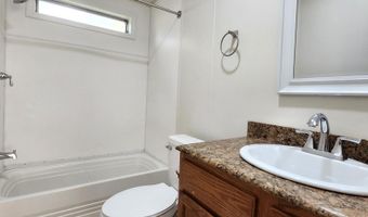 2820 N 19th St, Ocean Springs, MS 39564
