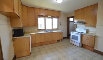 2002 8th Ave, Bowdle, SD 57428
