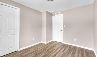 12 Faust Ct, Ann Arbor, MI 48108