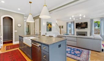1614 Brook Rd, Charlotte, NC 28205