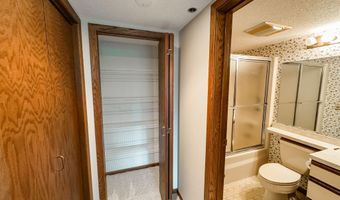 2200 Hamilton Dr 504, Ames, IA 50014
