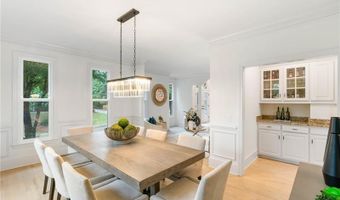 790 Thornberry Dr, Alpharetta, GA 30022