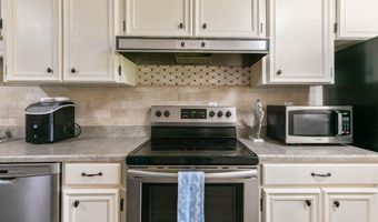 910 E Horner St, Atmore, AL 36502