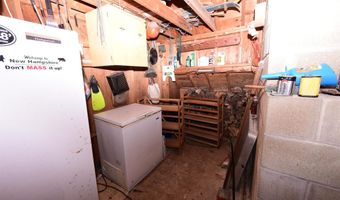 211 High St, Albany, NH 03818