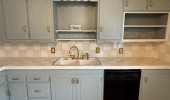 722 NW Maxwell St, Ardmore, OK 73401