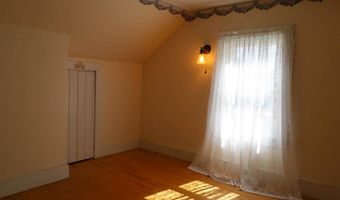 42 Thirteenth St, Bangor, ME 04401