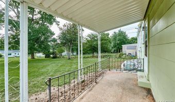 228 Newton Pl, Ballwin, MO 63021