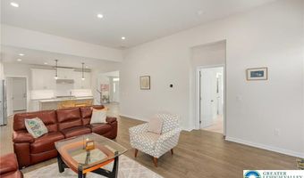 4087 Daubert Dr, Allentown, PA 18104