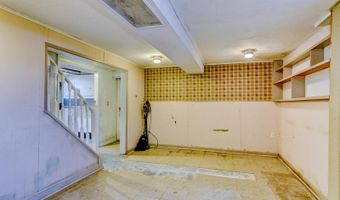 16 Lenape Ave, Andover, NJ 07860