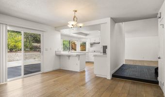 2325 Parkway Dr, Camarillo, CA 93010