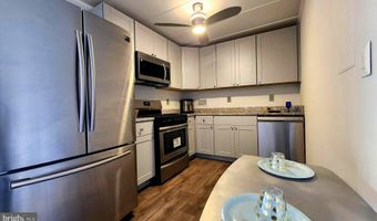 6011 EMERSON St 307, Bladensburg, MD 20710