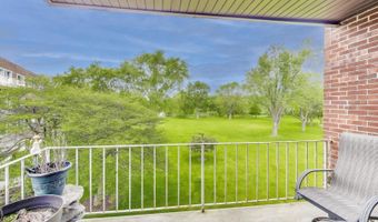2700 E Bel Aire Dr 202, Arlington Heights, IL 60004