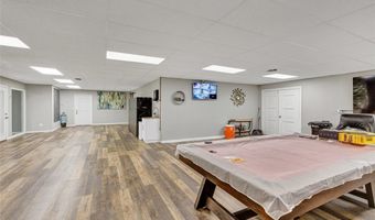 17827 Roseland Rd, Cleveland, OH 44112