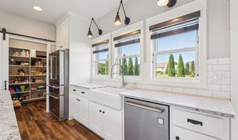 1200 KATHLEEN Ct, Appleton, WI 54915