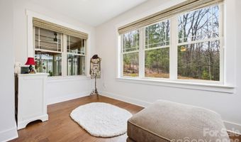 2 Lifestyle Ct, Arden, NC 28704