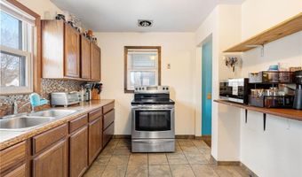 211 12th Ave SW, Austin, MN 55912