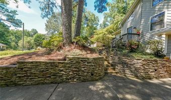1046 SUMMER HILL Ct NW, Acworth, GA 30102