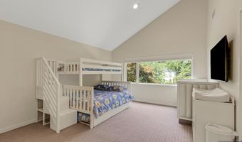 34 Warren Ln, Alpine, NJ 07620