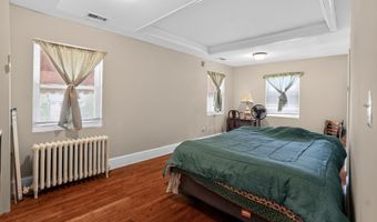 5201 VARNUM St, Bladensburg, MD 20710