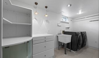 1605 GOSHEN Ave, Cheyenne, WY 82001