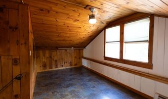 116 Pond St, Newton, NH 03858