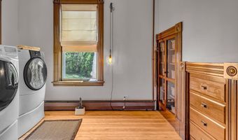 50 Portsmouth Rd, Amesbury, MA 01913