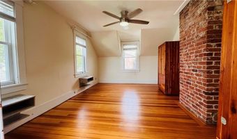 105 Bliss Rd, Newport, RI 02840