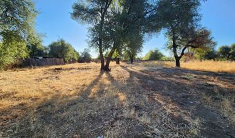 16880 Laverne Ln, Anderson, CA 96007