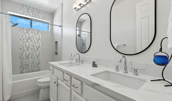 4502 S WILDFLOWER Pl, Chandler, AZ 85248