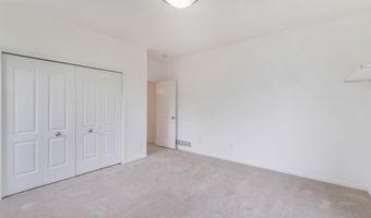 2925 N Knightsbridge Cir, Ann Arbor, MI 48105