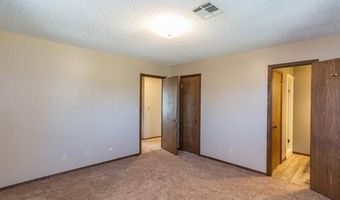 6712 Dorsett Dr, Bartlesville, OK 74006