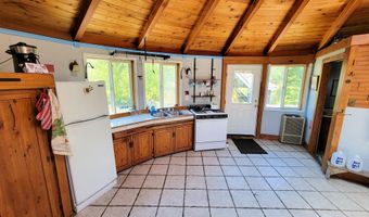 310 Sky View Ln, Barnet, VT 05821