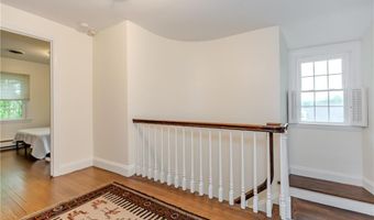 7 White Birch Rd, Cranston, RI 02920