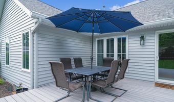 7922 Pine Edge Ct SE, Alto, MI 49302
