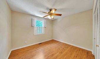 444 Kingswood Ct, Albany, GA 31707