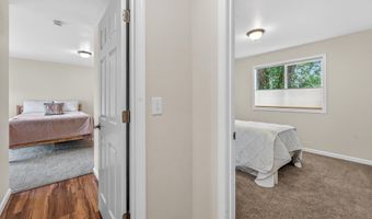 2990 NE Wells Acres Rd, Bend, OR 97701