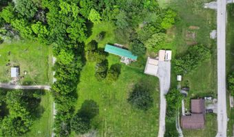 305 N Eighth St, Albion, IL 62806
