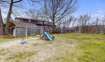 26 4th St, Mexico, ME 04257