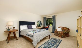 12 Haverhill Ct, Ann Arbor, MI 48105