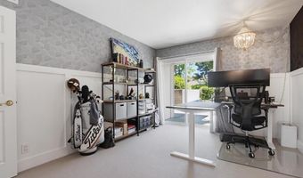 2842 Luciernaga St, Carlsbad, CA 92009