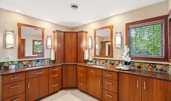 5870 Persimmon Dr, Fitchburg, WI 53711
